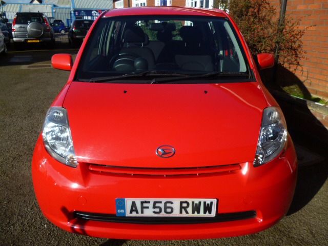 2006 DAIHATSU SIRION 1.3 SE 5d image 2