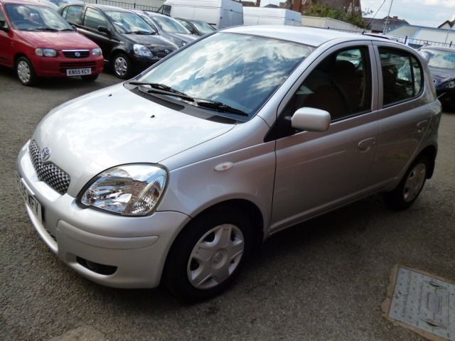 2005 TOYOTA YARIS 1.0 VVT-I 5d image 3