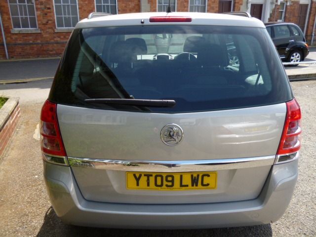 2009 VAUXHALL ZAFIRA 1.6 LIFE 16V 5d image 4