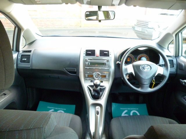 2008 TOYOTA AURIS 1.6 TR VVT-I 5d image 6