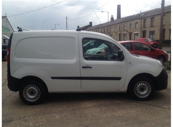 2010 Renault Kangoo image 2