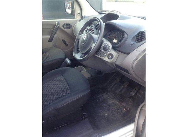 2010 Renault Kangoo image 6