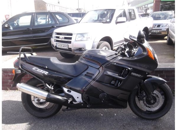 1993 Honda CBR1000F image 3