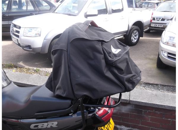 1993 Honda CBR1000F image 5