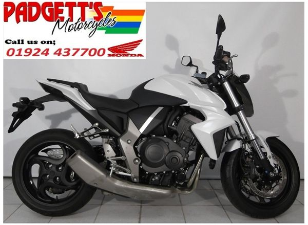 2011 HONDA CB1000R image 1