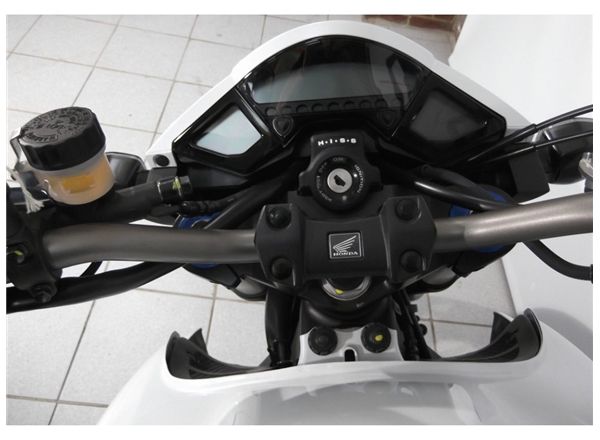 2011 HONDA CB1000R image 8