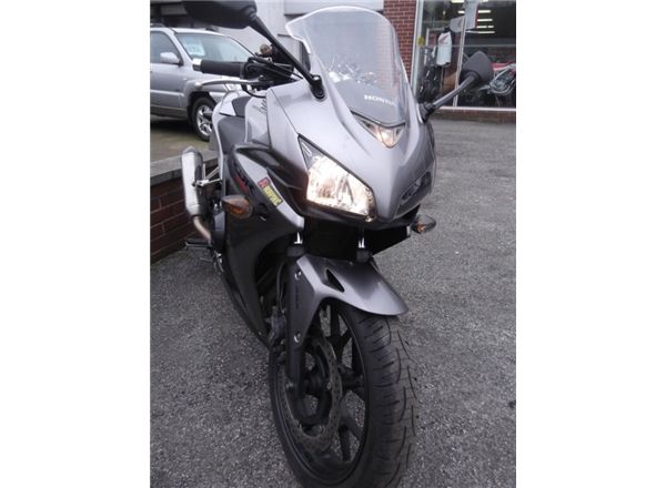 2014 Honda CBR500 RA image 2