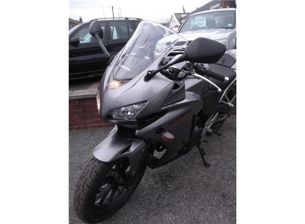 2014 Honda CBR500 RA image 3