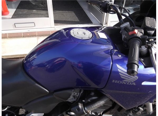 2004 HONDA CBF600 image 6