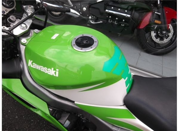 1996 KAWASAKI ZX-6R image 8
