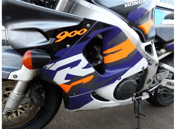 1996 Honda CBR900RR Fireblade image 6