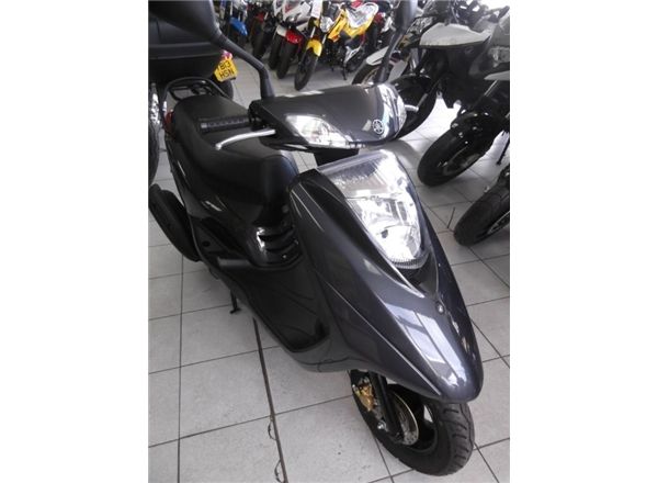 2013 Yamaha Vity 125 image 2