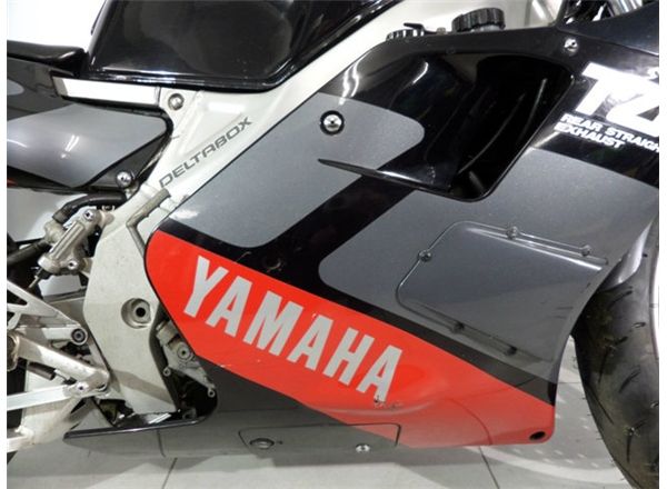 1992 Yamaha TZR250 R image 7