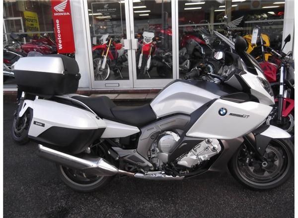 2011 BMW K1600GT image 1