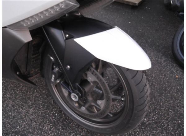 2011 BMW K1600GT image 7