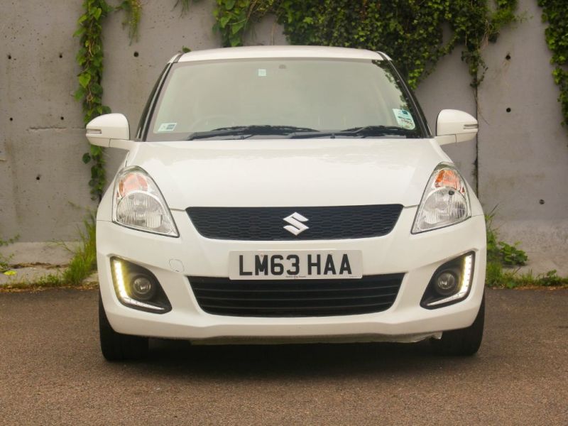 2013 Suzuki Swift SZ4 image 4