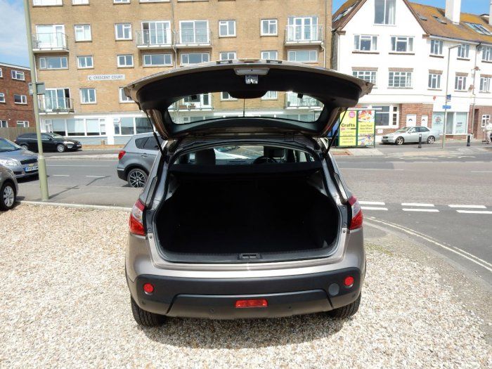 2012 Nissan Qashqai 1.6 5dr image 7