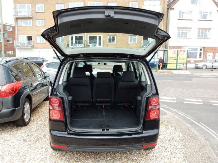 2009 Volkswagen Touran 2.0 TDI SE 5dr image 5