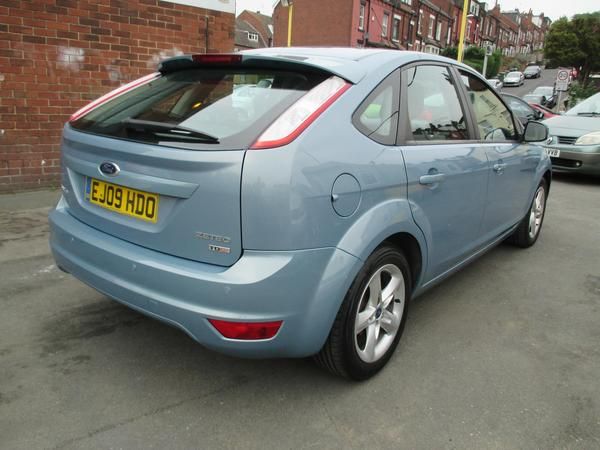 2009 Ford Focus 1.6 TDCi Zetec image 2