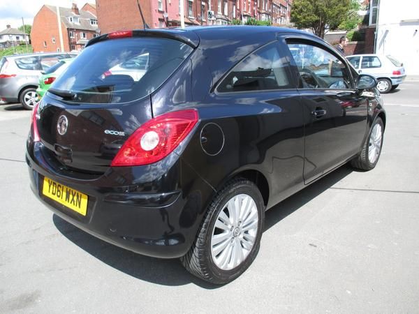 2011 Vauxhall Corsa 1.0 ecoFLEX image 2