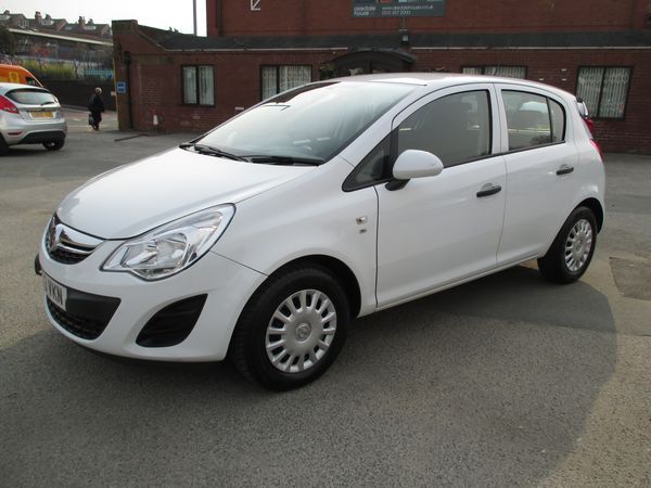 2013 Vauxhall Corsa 1.3 CDTi ecoFLEX S image 4