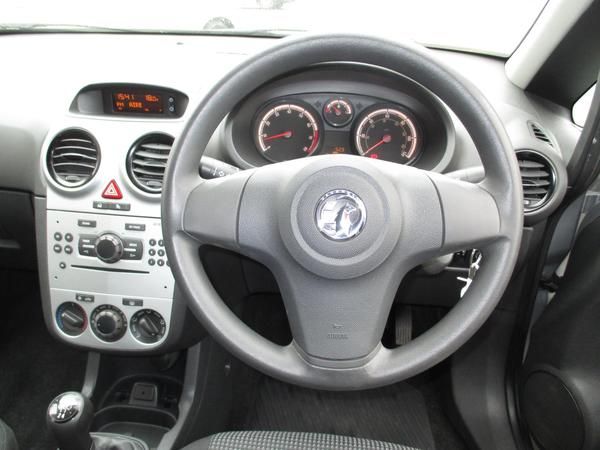 2012 Vauxhall Corsa 1.2 S image 6