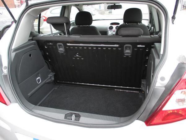 2012 Vauxhall Corsa 1.2 S image 9