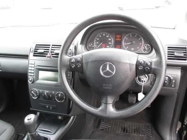 2012 Mercedes-Benz A160 image 6