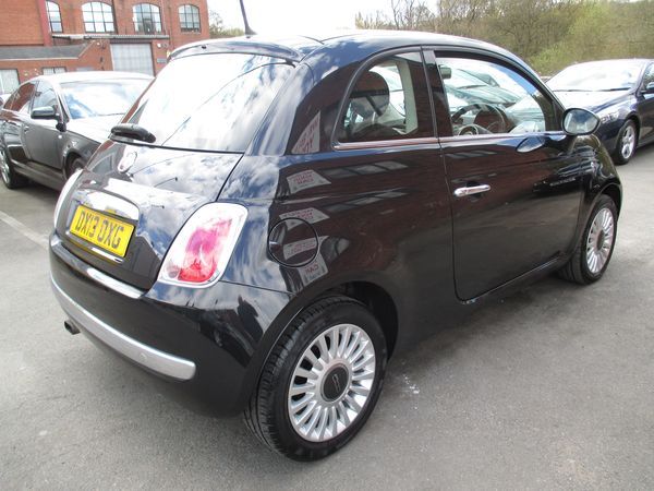 2013 Fiat 500 1.2 Lounge image 2
