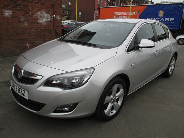2012 Vauxhall Astra 1.4T 16V image 2
