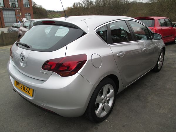 2012 Vauxhall Astra 1.4T 16V image 3