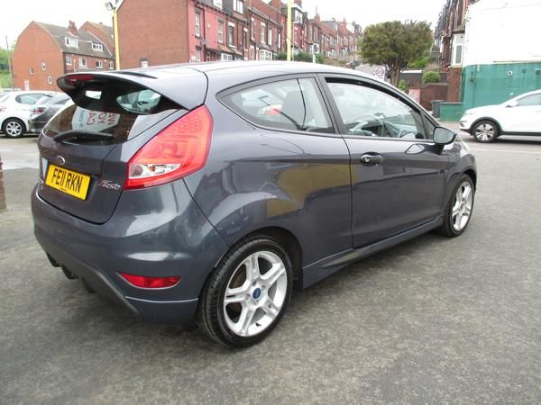 2011 Ford Fiesta 1.6 Zetec S image 2