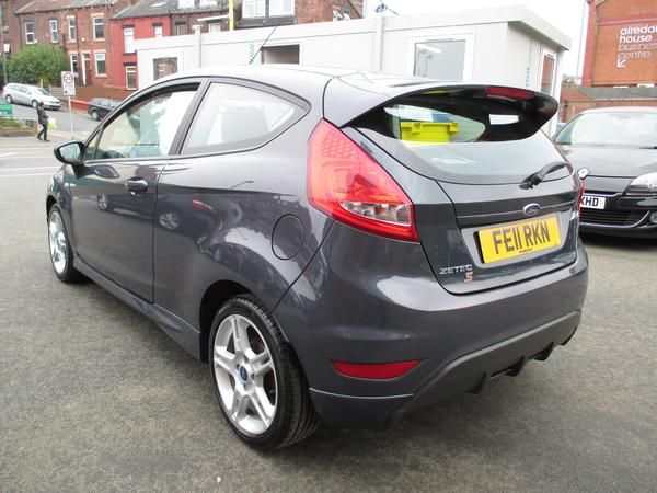 2011 Ford Fiesta 1.6 Zetec S image 3
