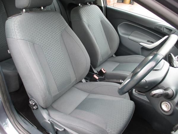 2011 Ford Fiesta 1.6 Zetec S image 7