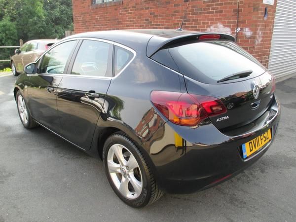 2011 Vauxhall Astra 1.7 CDTi 16V image 3