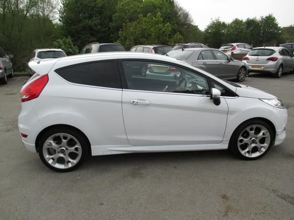 2010 Ford Fiesta 1.6 TDCi image 5