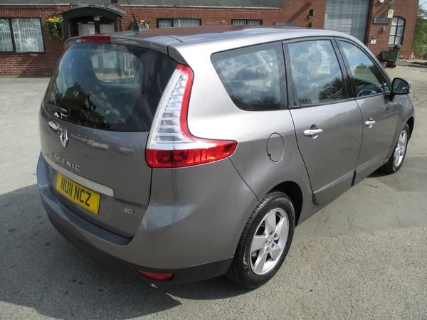 2011 Renault Grand Scenic 1.5 dCi image 3