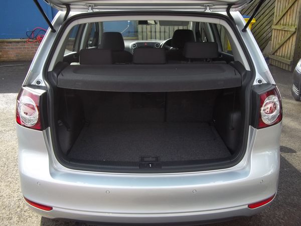2010 Volkswagen Golf Plus 1.6 TDI image 4