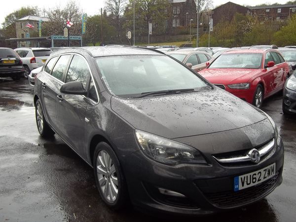 2012 Vauxhall Astra 1.7 CDTi 16V image 2