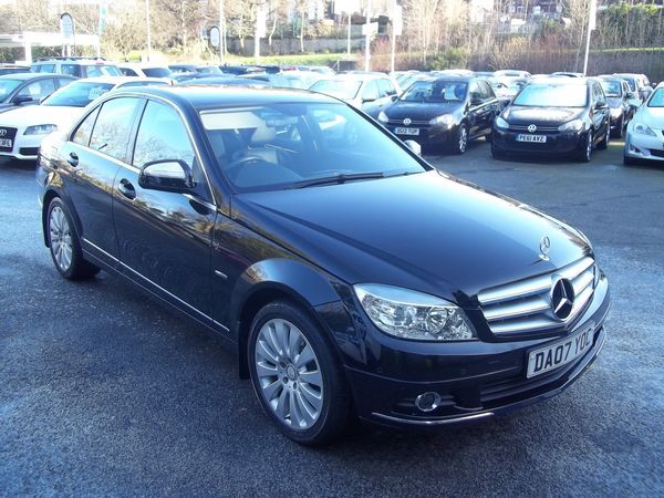 2007 Mercedes-Benz C320 CDI image 3