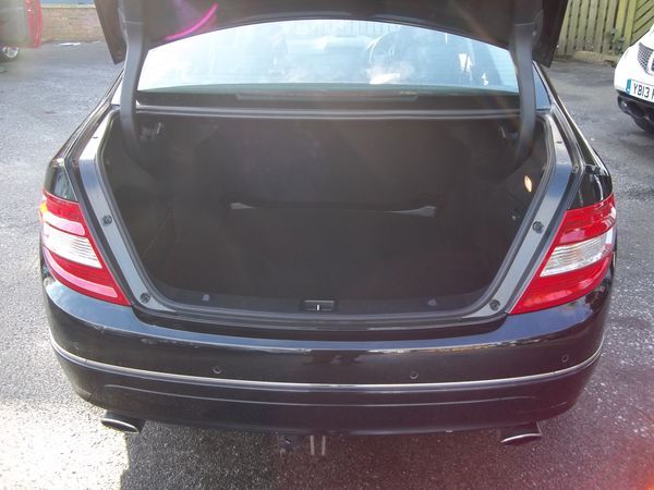 2007 Mercedes-Benz C320 CDI image 5