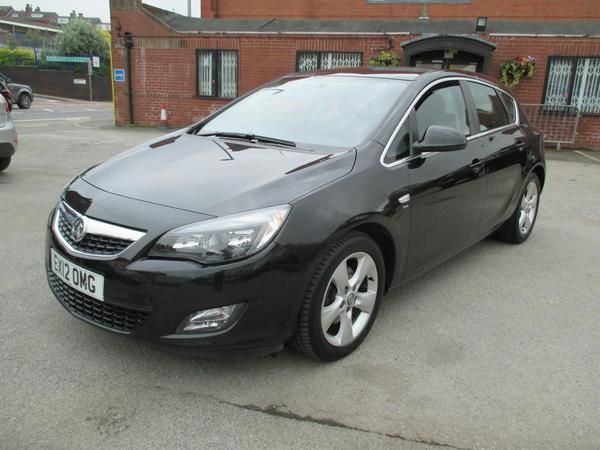 2012 Vauxhall Astra 1.7 CDTi 16V image 4