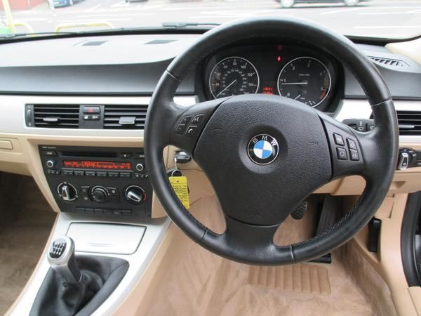 2011 BMW 318d image 5