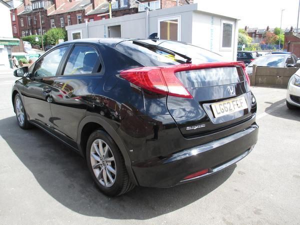 2012 Honda Civic 2.2 i-DTEC ES image 2