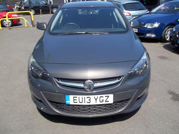2013 Vauxhall Astra 1.7 CDTi 16V image 2