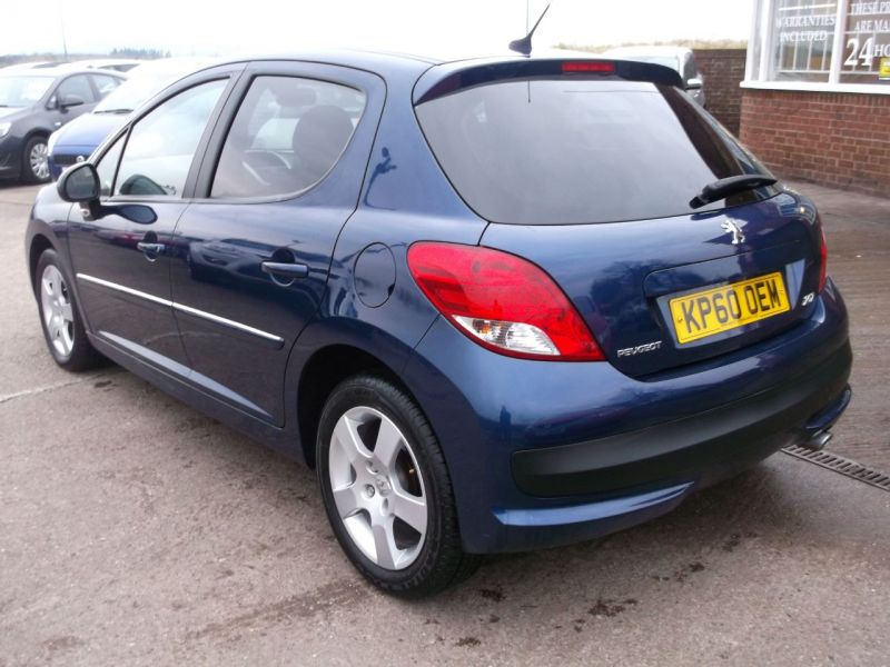 2010 Peugeot 207 1.6 HDi 92 Sport 5dr image 6