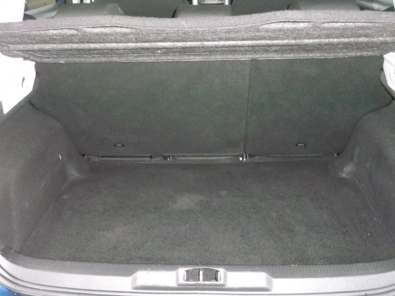 2010 Peugeot 207 1.6 HDi 92 Sport 5dr image 7