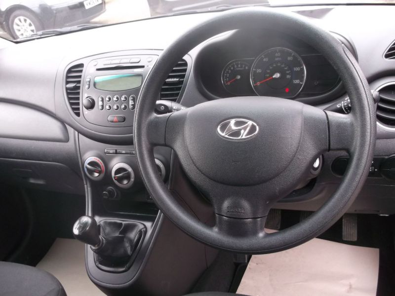 2012 Hyundai i10 1.2 Active 5dr image 6
