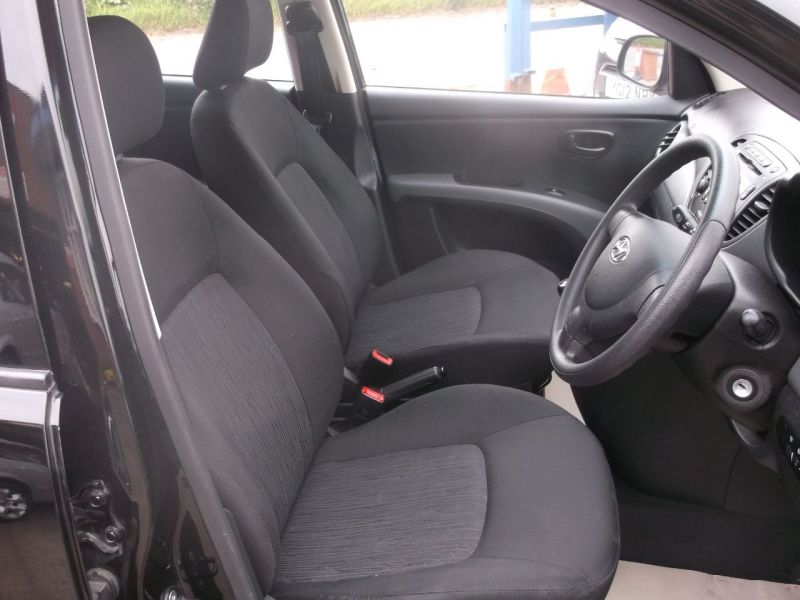 2012 Hyundai i10 1.2 Active 5dr image 8
