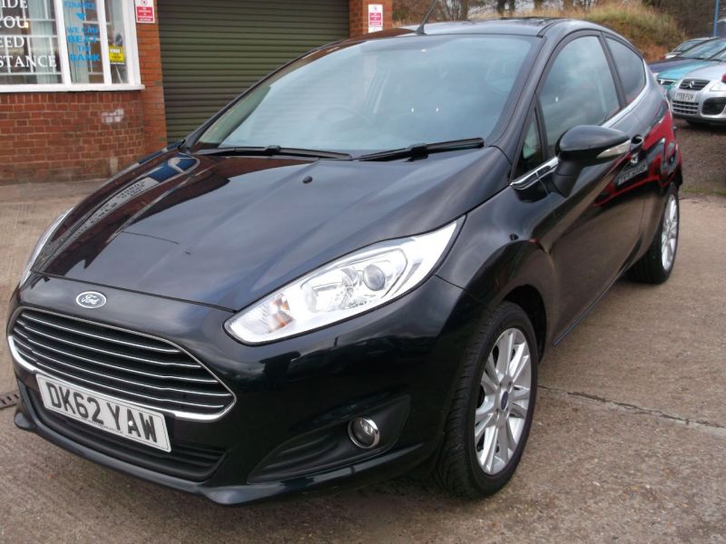 2013 Ford Fiesta 1.0 Zetec 3dr image 1